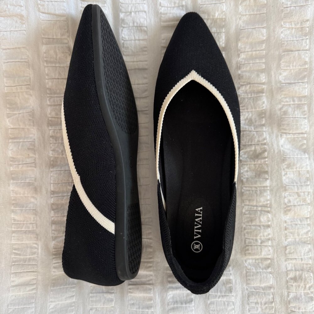 Vivaia Pointed-Toe V-Cut Flats - Picture 2 of 4